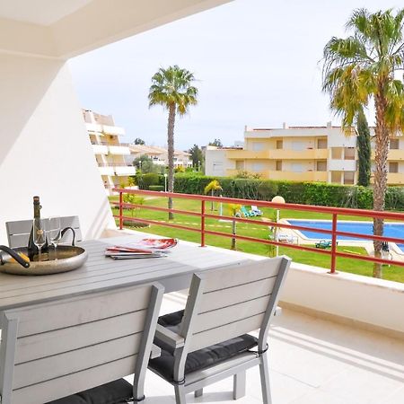 Lovelystay - 2Br Modern, Pool Access, Close To Marina & Beach Quarteira Ngoại thất bức ảnh